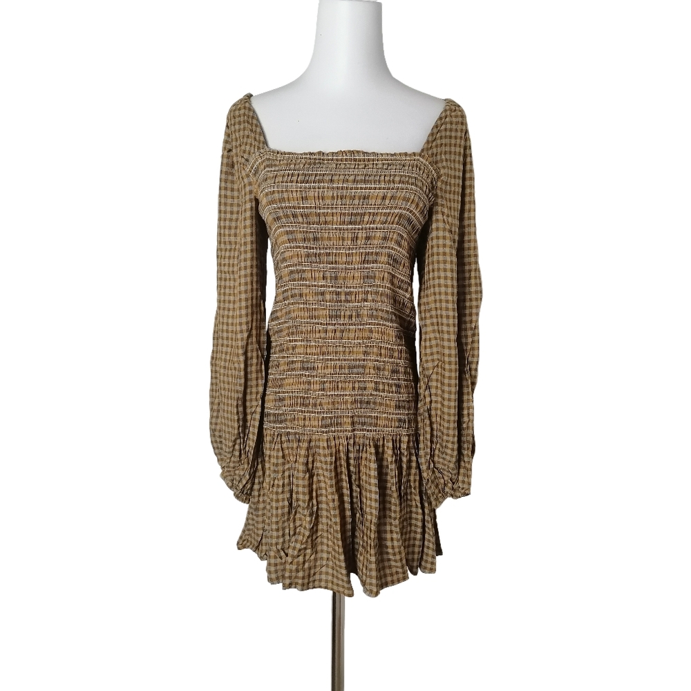 🐝 darkgordenrod square neckline and puff long sleeves dress by urban outfitters